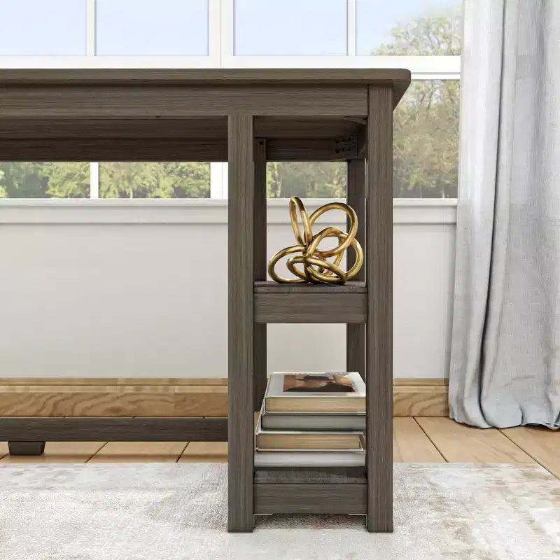Scrivania ad angolo in legno massello Plank+Beam per ufficio, gaming, computer con mensole portaoggetti