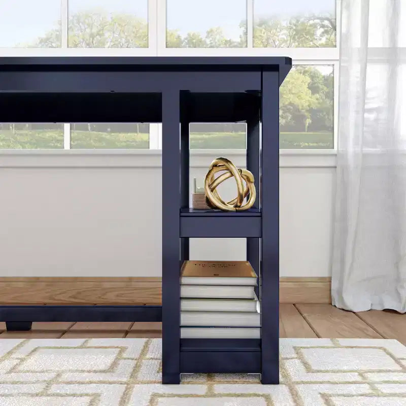 Scrivania ad angolo in legno massello Plank+Beam per ufficio, gaming, computer con mensole portaoggetti