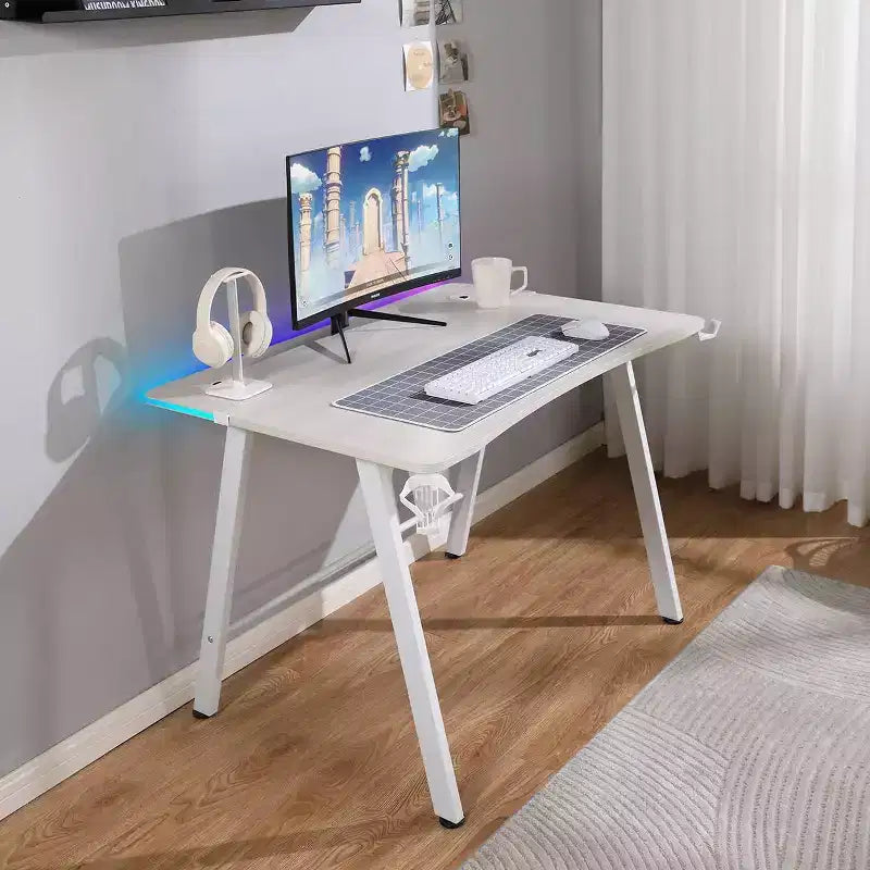 Scrivania da Gaming con luci LED e supporto per cuffie - Complementi d'arredo essenziali