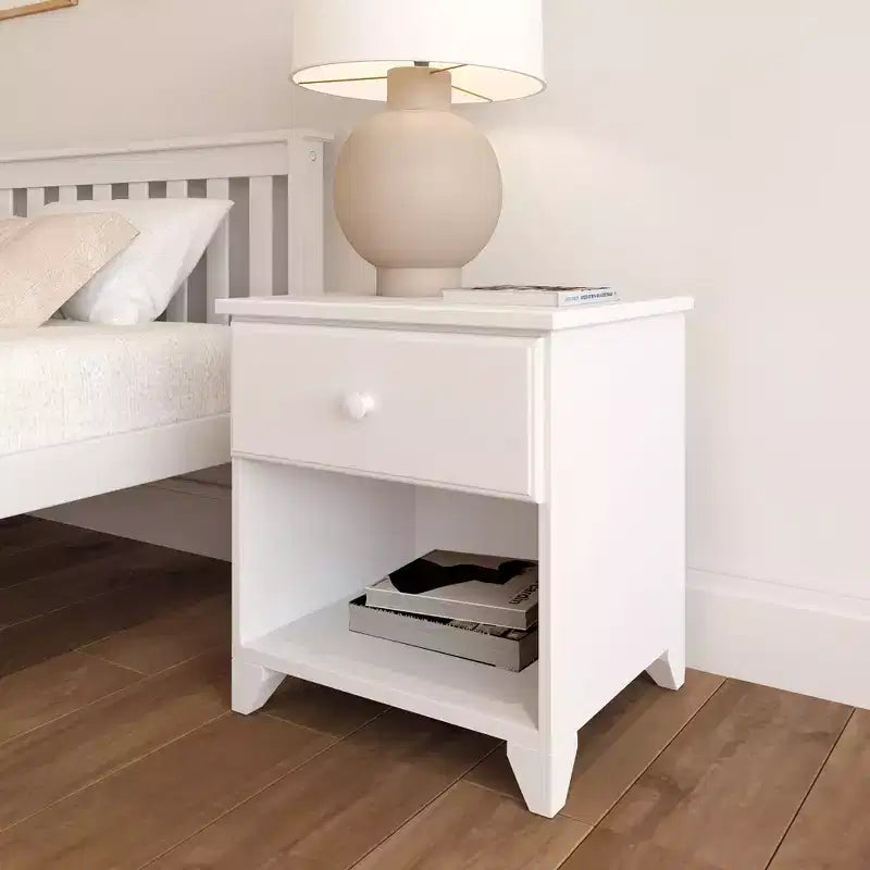 Comodino Plank+Beam in legno massello con 1 cassetto per camera da letto