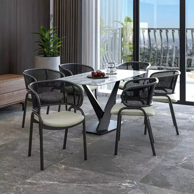 LeisureMod Ervilla Sedia da Pranzo Moderna – Comoda Poltrona Imbottita con Braccioli e Gambe in Ferro Nero, per Cucina, Sala da Pranzo, Caffè, Ristorante
