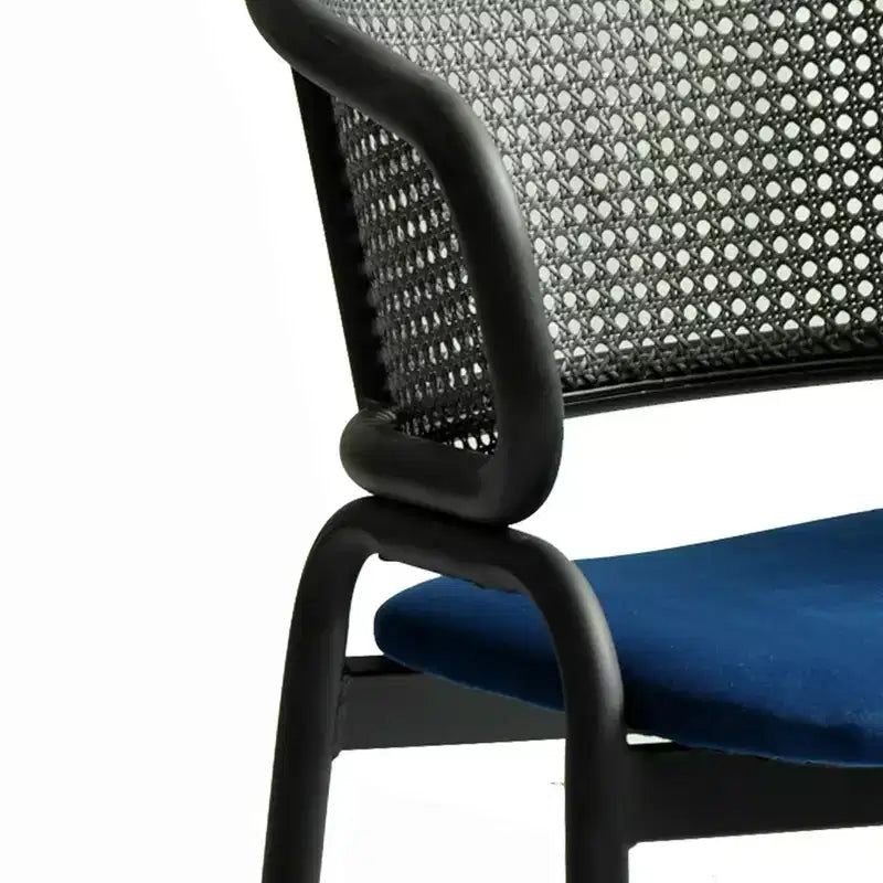 LeisureMod Ervilla Sedia da Pranzo Moderna – Comoda Poltrona Imbottita con Braccioli e Gambe in Ferro Nero, per Cucina, Sala da Pranzo, Caffè, Ristorante