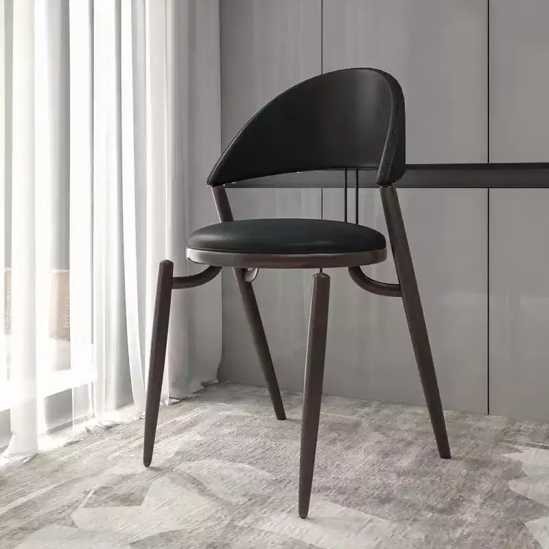 LeisureMod Venice Sedia da pranzo moderna in pelle, sedia laterale con schienale aperto imbottita, gambe in metallo, perfetta per sala da pranzo di metà secolo, nessun montaggio