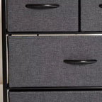 Comodino Emma e Oliver con 4 Cassetti in Tessuto, Stazione di Ricarica con 2 Porte USB/Presa di Corrente, Piano in Legno Ingegnerizzato, Maniglie in Legno, Struttura in Metallo