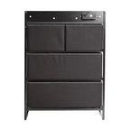 Comodino Emma e Oliver con 4 Cassetti in Tessuto, Stazione di Ricarica con 2 Porte USB/Presa di Corrente, Piano in Legno Ingegnerizzato, Maniglie in Legno, Struttura in Metallo