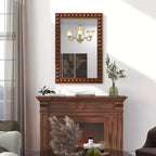 Costway Specchio da parete decorativo rustico 24 x 36 con cornice in legno massello con perline per soggiorno, marrone/bianco