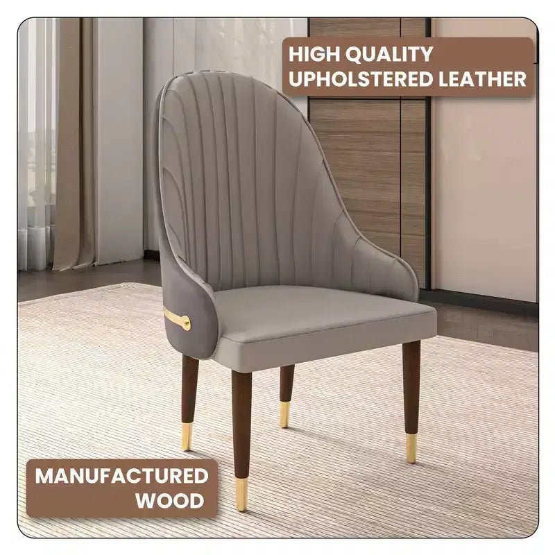 Sedia da pranzo schienale alto LeisureMod Elara Collection, rivestimento in pelle con design a increspature sullo schienale, struttura in legno di gomma e dettagli dorati per sala da pranzo