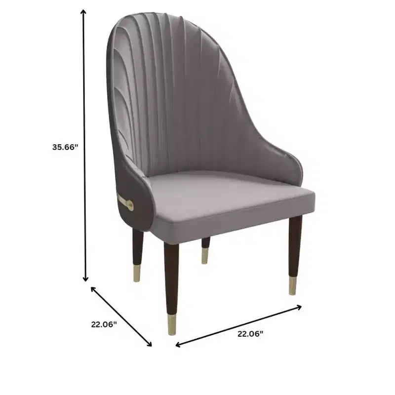 Sedia da pranzo schienale alto LeisureMod Elara Collection, rivestimento in pelle con design a increspature sullo schienale, struttura in legno di gomma e dettagli dorati per sala da pranzo
