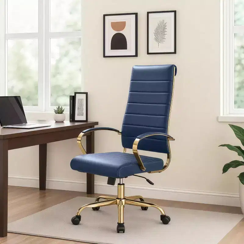 LeisureMod Benmar Sedia da Ufficio con Schienale Alto in Pelle a Coste - Moderna Sedia da Scrivania Direzionale Girevole e Inclinabile - Base Oro