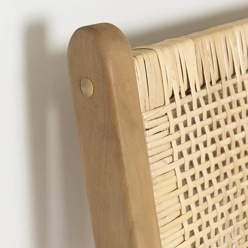 Sgabello da bar in rattan con struttura in legno di teak