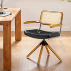 Poltrona Girevole in Similpelle con Dettagli in Legno