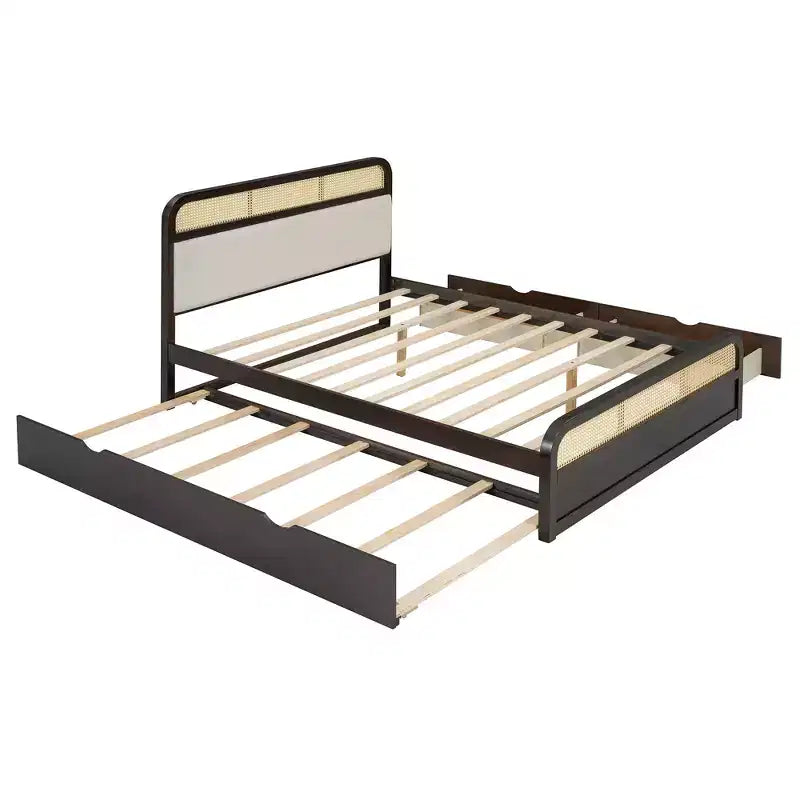 Letto a piattaforma matrimoniale in legno con rotelle estraibili e 2 cassetti, accenti in rattan 4S - ModernLuxe