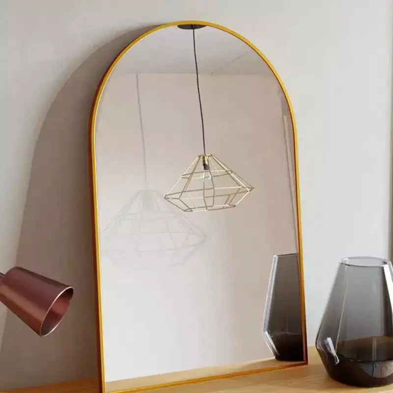 Specchio da Caminetto Ad Arco 24 x 36, Nero/Oro-HOMLUX: Cornice in Metallo, Montaggio a Parete, Decorazione Moderna